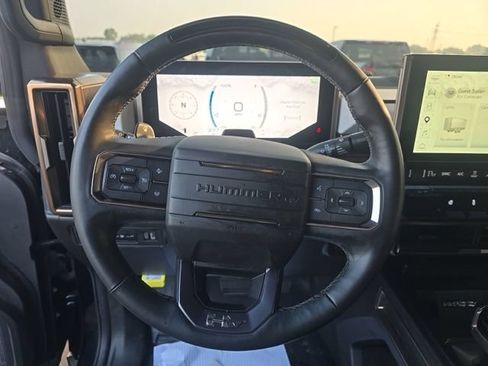 Used 2024 GMC Hummer EV 3X AWD/4WD image 14