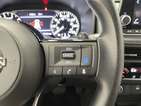 Used 2023 Nissan Rogue SV FWD image 20
