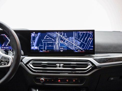 Used 2023 BMW 330i Sedan w/ M Sport Package image 16