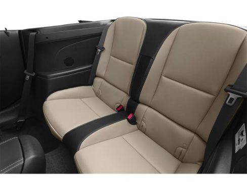 Used 2015 Chevrolet Camaro LT RWD image 17