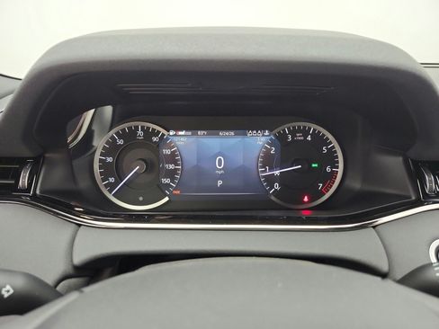 Used 2023 Land Rover Range Rover Evoque R-Dynamic SE AWD/4WD image 10