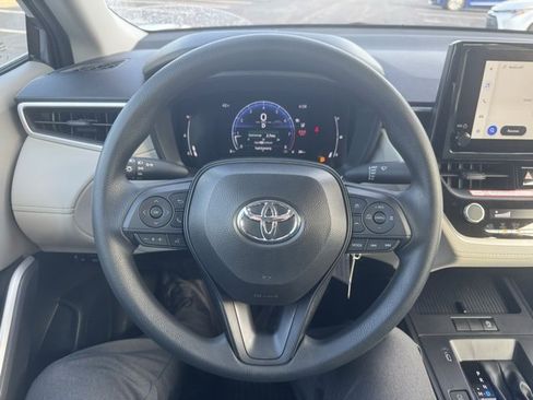 New 2026 Toyota Corolla Cross L image 15