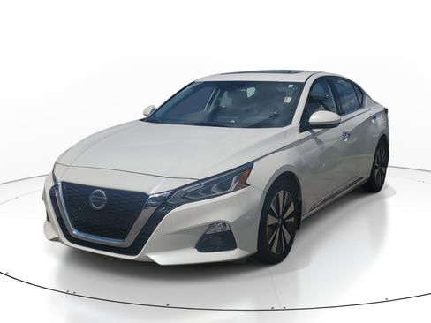 Used 2019 Nissan Altima 2.5 SV FWD image 3