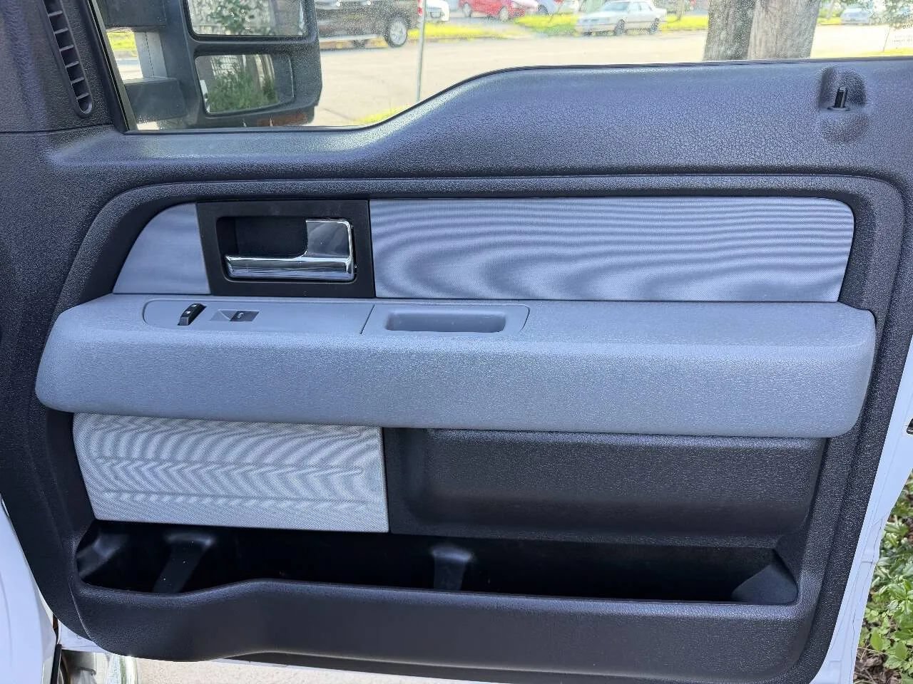 Used 2013 Ford F150 XLT w/ Luxury Equipment Group AWD/4WD image 31