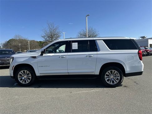 Used 2025 GMC Yukon XL Denali image 2