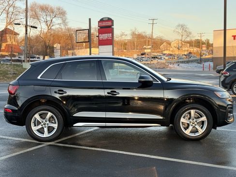 Used 2023 Audi Q5 2.0T Premium w/ Convenience Package image 7