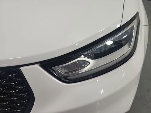 Used 2025 Chrysler Pacifica Limited image 30