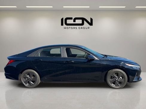 Used 2023 Hyundai Elantra SEL FWD image 6