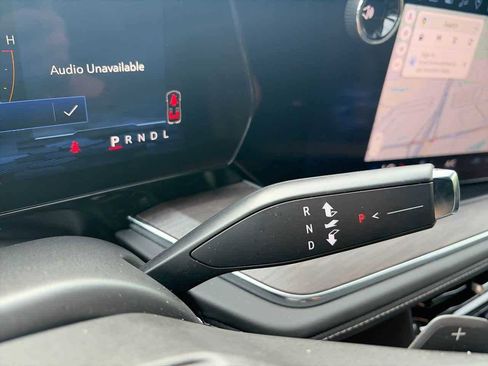 Used 2025 Chevrolet Tahoe LT w/ Comfort Package image 26