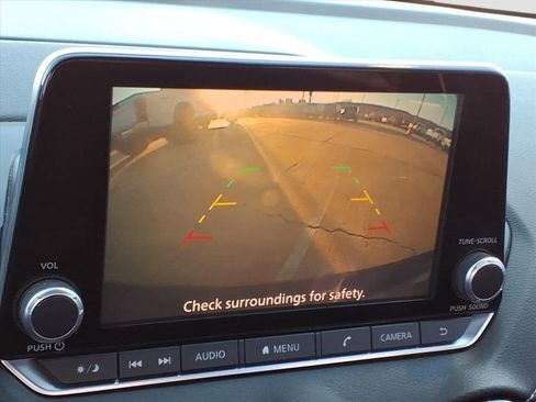 Used 2020 Nissan Sentra SV image 14