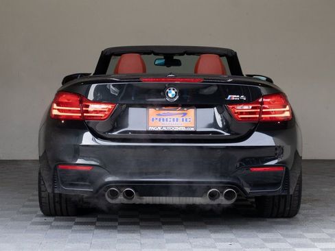 Used 2016 BMW M4 Convertible image 15