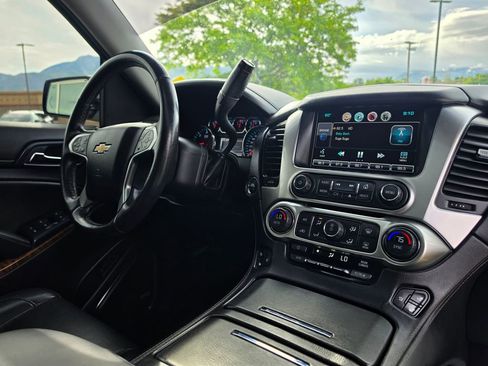 Used 2015 Chevrolet Tahoe LTZ AWD/4WD image 22