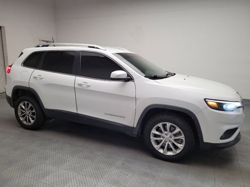 Used 2020 Jeep Cherokee Latitude Plus FWD image 11