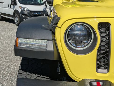 Certified 2023 Jeep Gladiator Rubicon w/ LED Lighting Group image 9