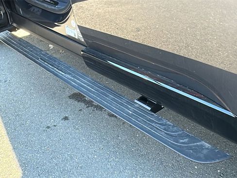 New 2025 Land Rover Range Rover SV image 25