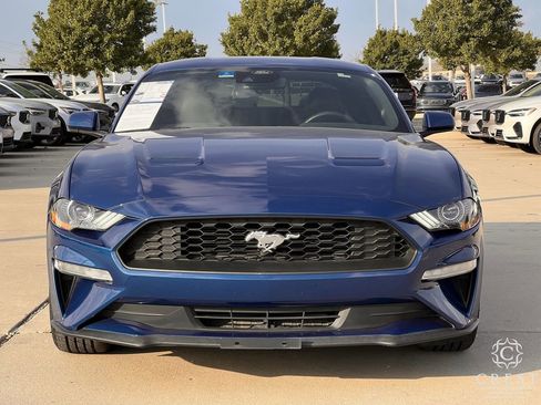 Used 2022 Ford Mustang Premium image 9