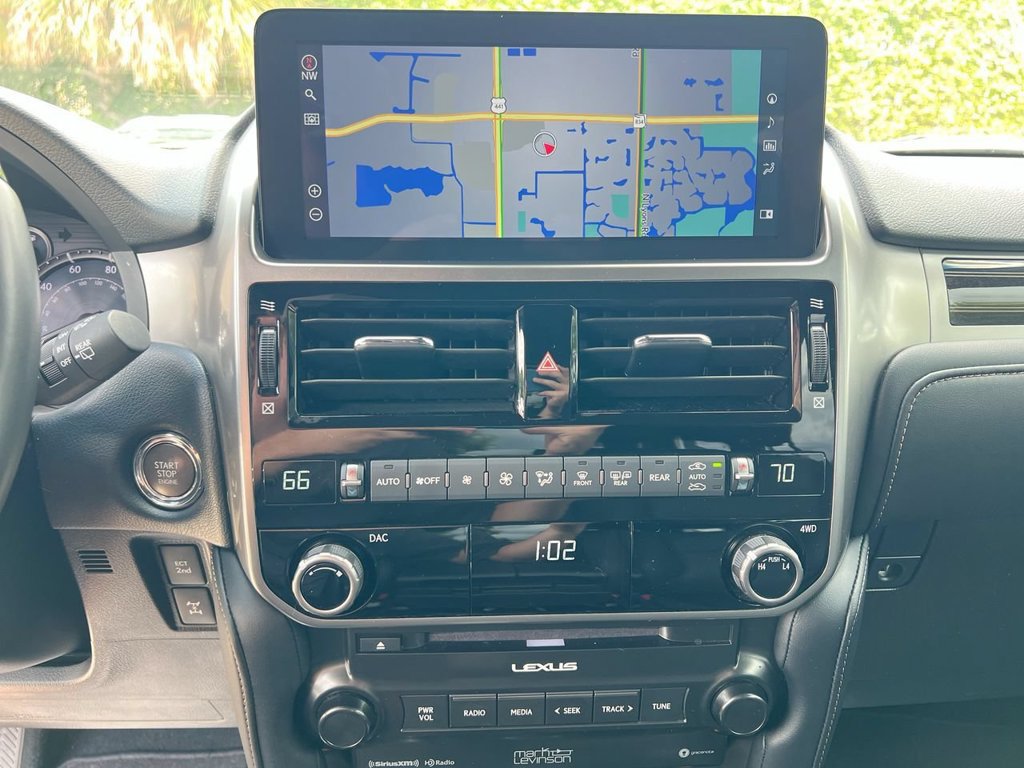 Certified 2023 Lexus GX 460 Premium w/ Accessory Package AWD/4WD image 18