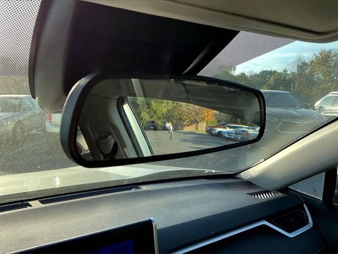 Used 2024 Toyota RAV4 XLE image 26