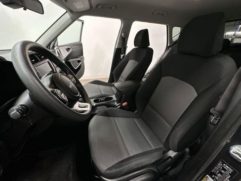 Used 2023 Kia Soul LX w/ Option Group 015 image 14