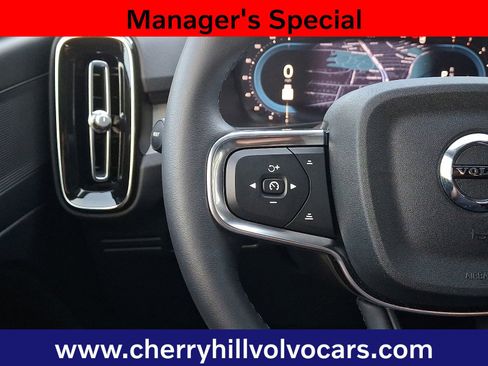 Certified 2024 Volvo XC40 B5 Core image 20