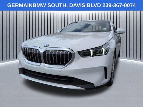Certified 2024 BMW 530i w/ Premium Package RWD image 9