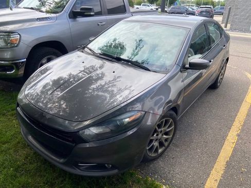Used 2015 Dodge Dart SXT FWD image 1