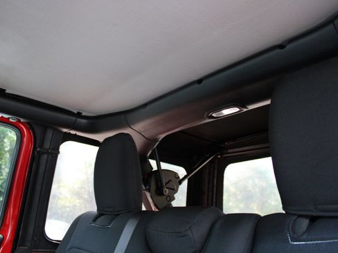Used 2019 Jeep Wrangler Unlimited Rubicon AWD/4WD image 30