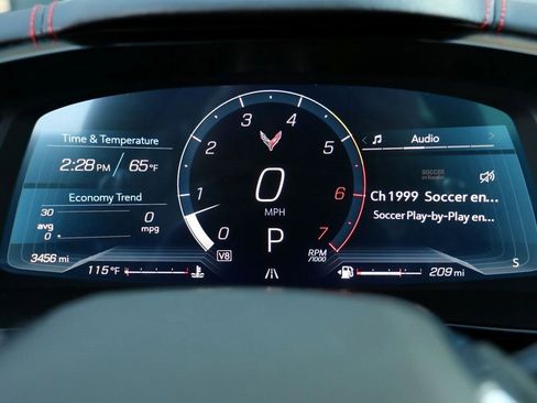 Used 2024 Chevrolet Corvette Stingray Preferred Cpe w/ 2LT image 11