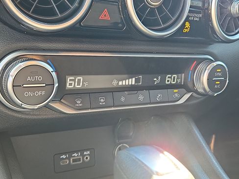 Used 2020 Nissan Sentra SV FWD image 15