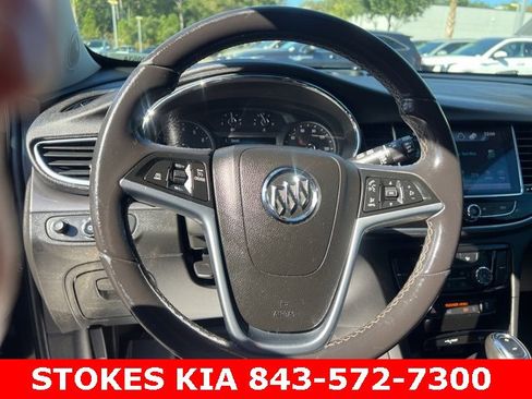 Used 2021 Buick Encore Preferred w/ Safety Package image 11