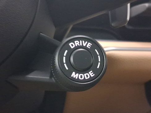 New 2026 Porsche Cayenne Coupe image 18