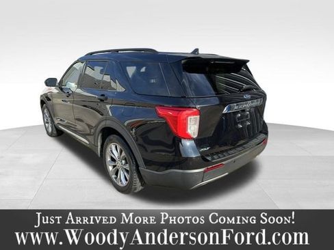 Certified 2022 Ford Explorer XLT w/ Equipment Group 202A image 4