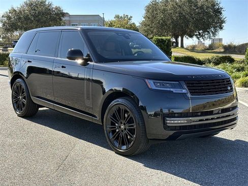 New 2025 Land Rover Range Rover Long Wheelbase SE image 7