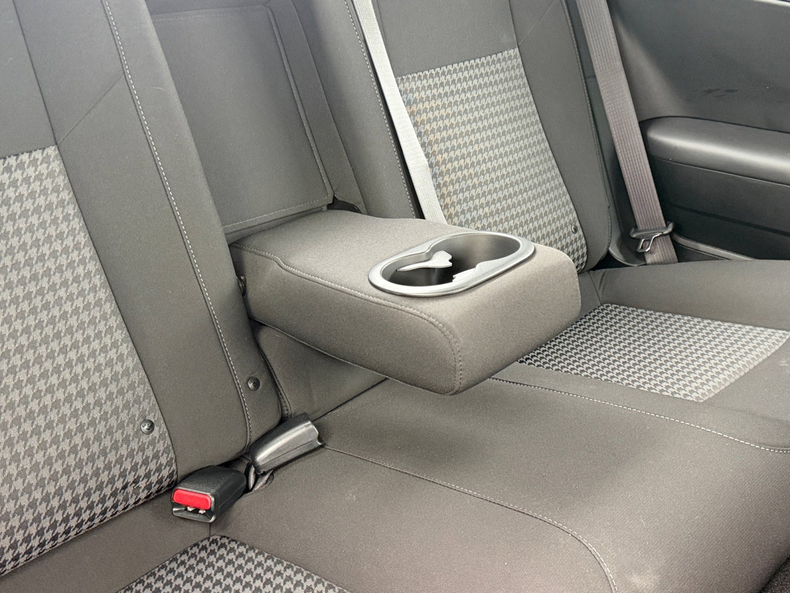 Used 2022 Dodge Challenger R/T RWD image 20