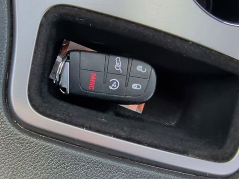 Used 2018 Jeep Grand Cherokee Limited w/ Luxury Group II image 50