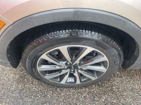 Used 2019 Lincoln MKC Reserve image 21