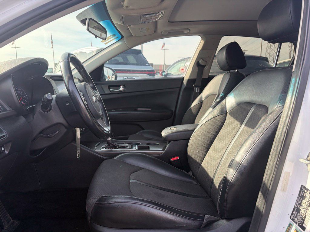 Used 2018 Kia Optima S w/ Panoramic Sunroof Package FWD image 9