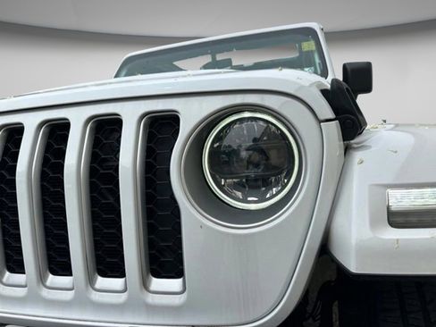 Used 2023 Jeep Wrangler Unlimited Sahara w/ Cold Weather Group AWD/4WD image 27