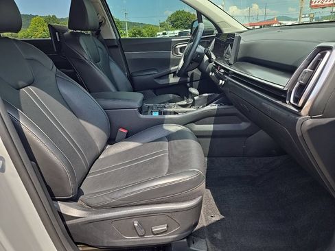 Used 2025 Kia Sorento EX FWD image 21