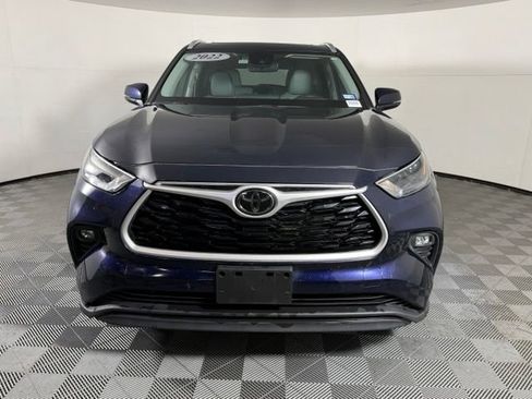 Used 2022 Toyota Highlander XLE FWD image 10