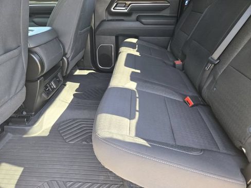 Used 2025 Chevrolet Silverado 2500 LT AWD/4WD image 29