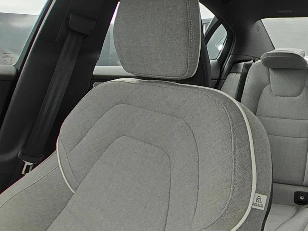 Used 2023 Volvo S60 T8 Ultimate AWD/4WD image 9