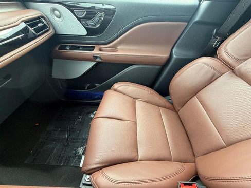 New 2026 Lincoln Aviator Reserve image 15