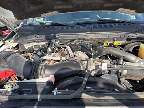 Used 2017 Ford F250 XLT image 6