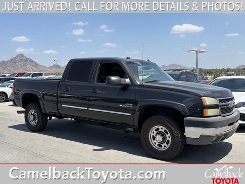 Used 2005 Chevrolet Silverado 2500 LT w/ Heavy-Duty Power Package RWD image 1