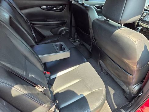 Used 2018 Nissan Rogue Sport SL FWD image 40