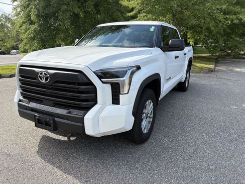 Used 2026 Toyota Tundra SR5 AWD/4WD image 3