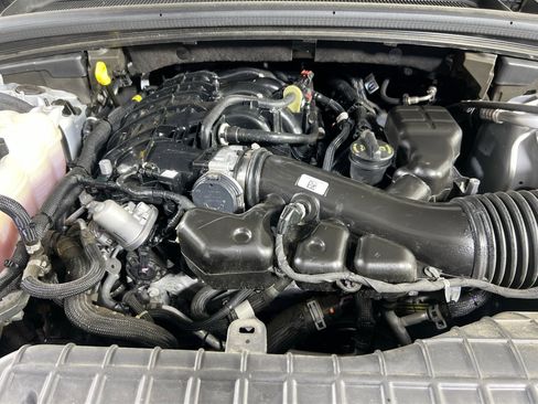 Used 2023 Jeep Grand Cherokee Altitude AWD/4WD image 29