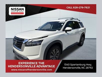 Used 2022 Nissan Pathfinder SV