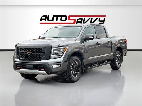 Used 2021 Nissan Titan PRO-4X w/ Pro-4x Convenience Package image 3